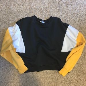 Cropped workout sweatshirt